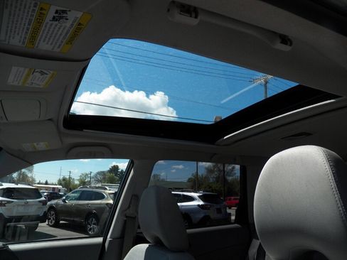 Used 2011 Subaru Forester 2.5X Premium w/ All-Weather Pkg image 8