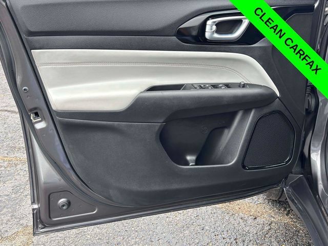 Used 2023 Jeep Compass Limited AWD/4WD image 9