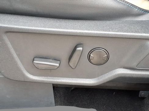 Used 2022 Ford Bronco Wildtrak image 17