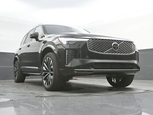 New 2026 Volvo XC90 B6 Ultra w/ Lounge Package AWD/4WD image 35