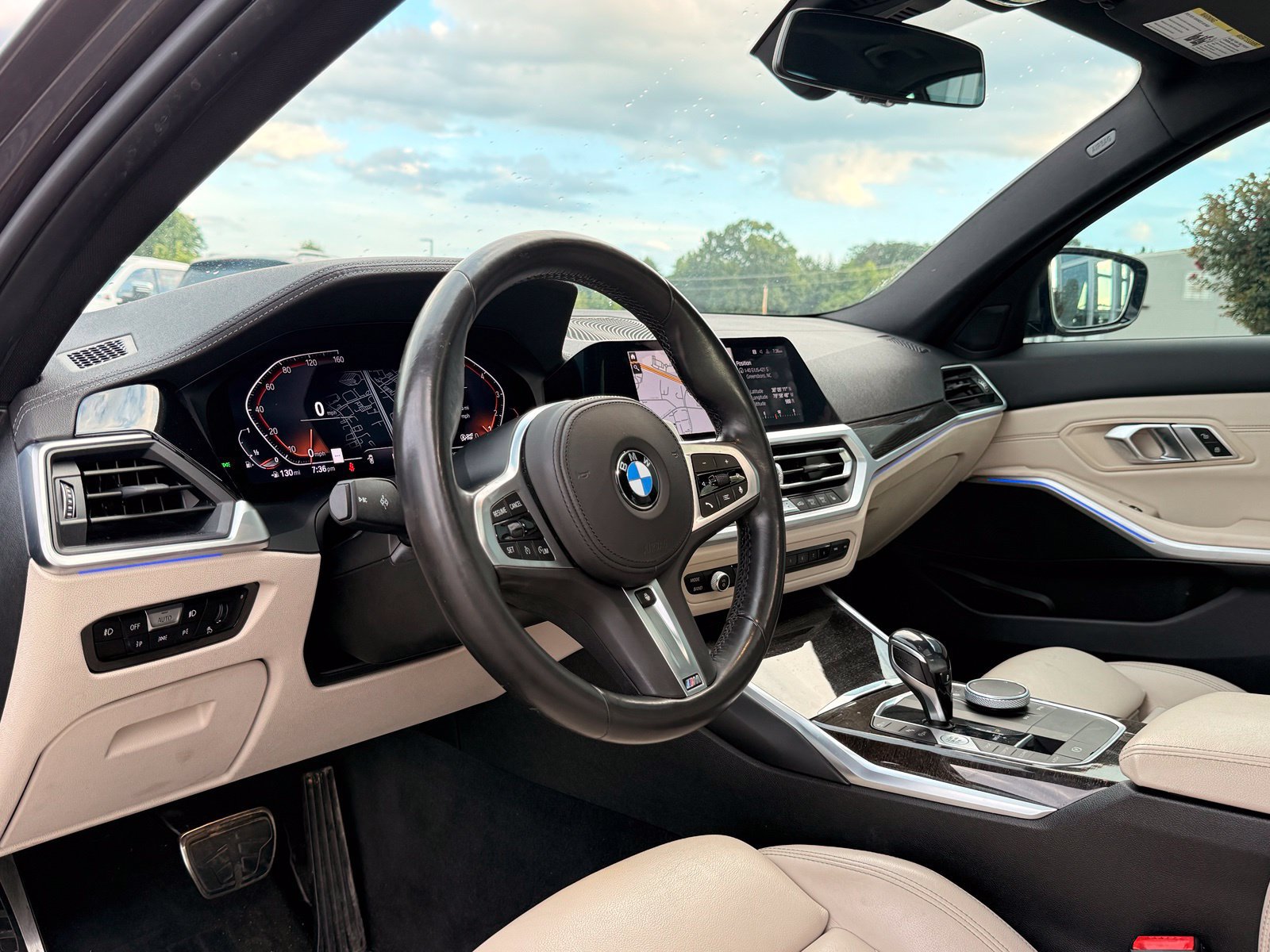 Used 2020 BMW 330i Sedan w/ M Sport Package RWD image 21