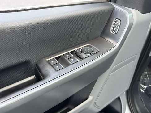 Used 2023 Ford F150 XLT AWD/4WD image 7