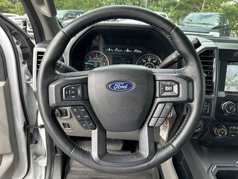Used 2019 Ford F150 XLT w/ Equipment Group 302A Luxury AWD/4WD image 12
