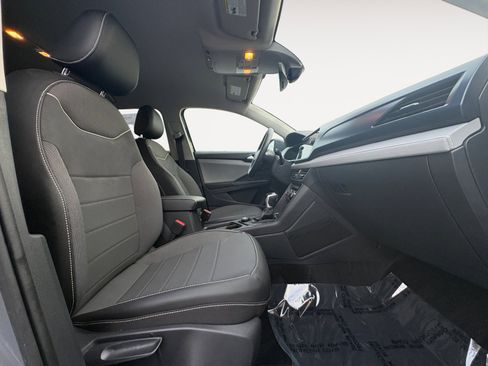 Used 2023 Volkswagen Taos SE image 10