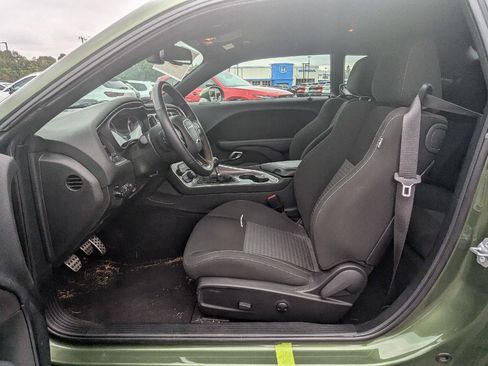 Used 2022 Dodge Challenger R/T RWD image 6
