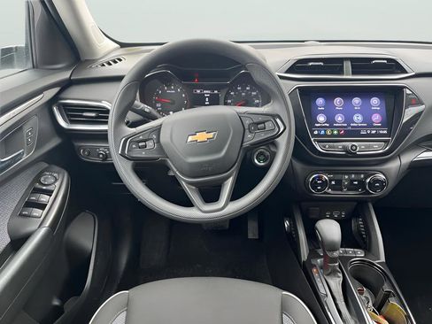 Used 2023 Chevrolet TrailBlazer LT w/ Convenience Package image 21