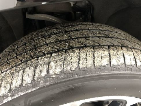 Used 2023 Chevrolet Suburban RST w/ Sport Performance Package image 30