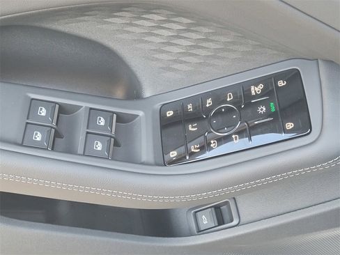 Used 2025 Audi A5 2.0T Premium Plus w/ Premium Plus image 12