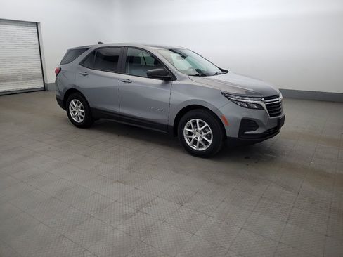 Used 2023 Chevrolet Equinox LS image 11