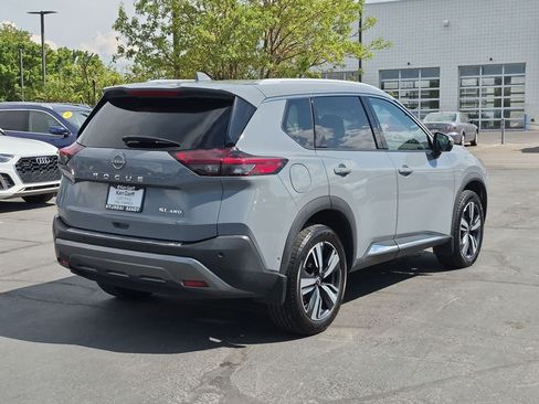 Used 2023 Nissan Rogue SL w/ SL Premium Package AWD/4WD image 3