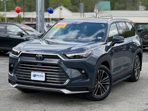 Used 2025 Toyota Grand Highlander AWD Hybrid image 1