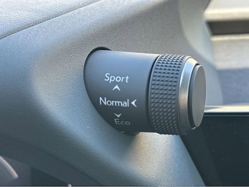 New 2026 Lexus UX 300h FWD image 11