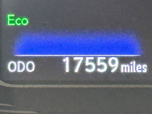 Used 2024 Lexus ES 300h Ultra Luxury w/ Accessory Package (Z1) image 34