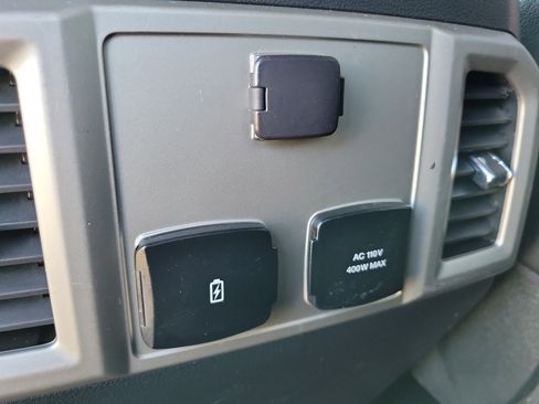 Used 2019 Ford F150 Lariat AWD/4WD image 13