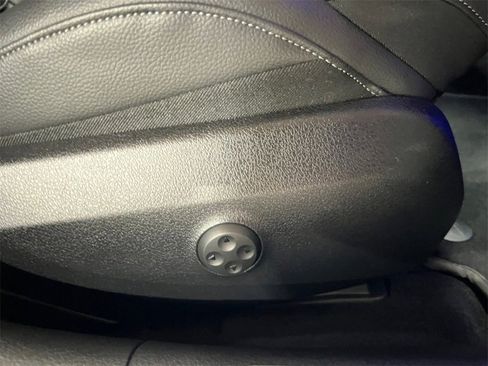 Used 2022 Mercedes-Benz C 300 4MATIC Sedan image 16