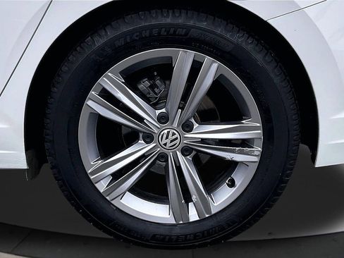 Used 2021 Volkswagen Jetta R-Line image 35