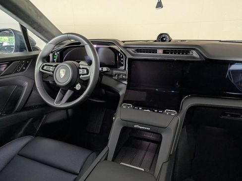New 2026 Porsche Cayenne Turbo AWD/4WD image 23
