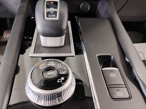 Used 2023 Mitsubishi Outlander SE image 20