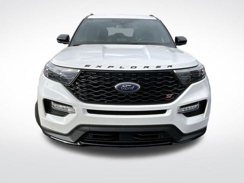 Used 2021 Ford Explorer ST w/ ST Street Pack image 31