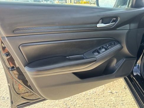 Used 2024 Nissan Altima 2.5 SV image 20