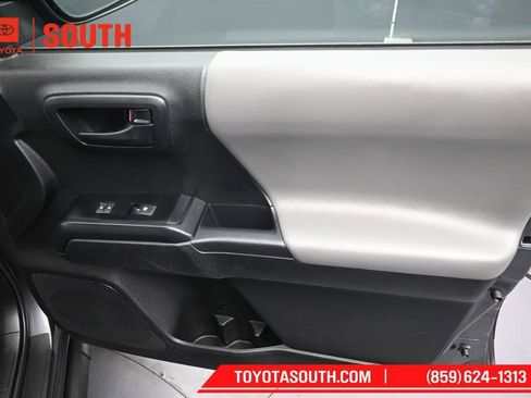 Used 2023 Toyota Tacoma SR AWD/4WD image 29
