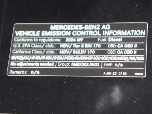 Used 2024 Mercedes-Benz Sprinter 2500 image 15