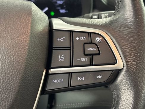 Certified 2024 Toyota Sienna XLE AWD/4WD image 16