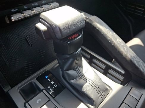 Certified 2024 Toyota Tacoma TRD Off-Road image 14