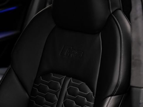 Used 2025 Audi RS 6 performance image 37