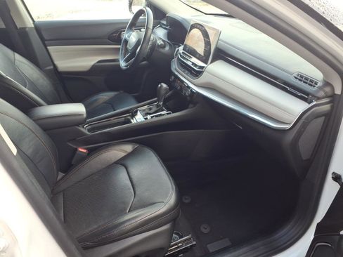 Used 2022 Jeep Compass Limited w/ Elite Group image 21