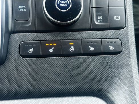 Used 2024 Hyundai Palisade Limited image 21