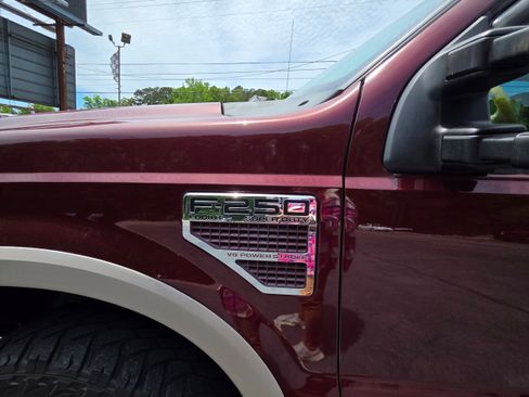 Used 2009 Ford F250 Lariat AWD/4WD image 11