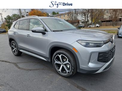 New 2025 Volkswagen Tiguan SE