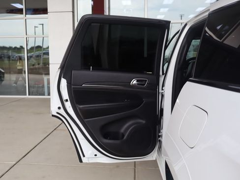 Used 2019 Jeep Grand Cherokee Limited X AWD/4WD image 32