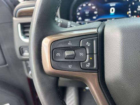 Used 2023 Chevrolet Suburban High Country image 17