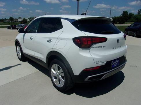 Used 2024 Buick Encore GX Preferred FWD image 8