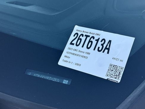 Used 2023 GMC Sierra 1500 SLE image 33
