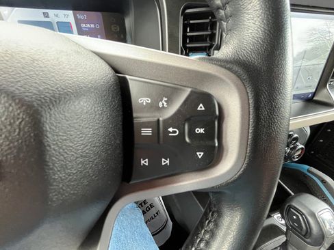 Used 2023 Ford Bronco Wildtrak image 15