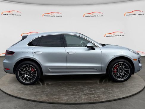 Used 2017 Porsche Macan Turbo AWD/4WD image 6
