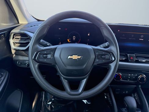 Used 2024 Chevrolet TrailBlazer LT image 12