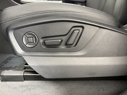 New 2026 Audi Q8 Premium Plus image 11