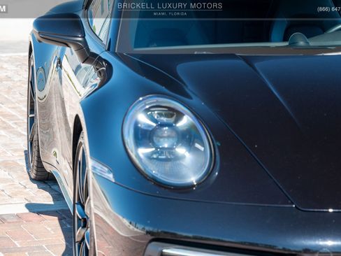 Used 2021 Porsche 911 Carrera 4S w/ Sport Package image 54