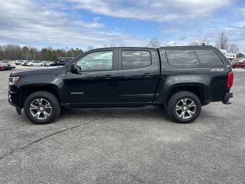 Used 2017 Chevrolet Colorado Z71 AWD/4WD image 19