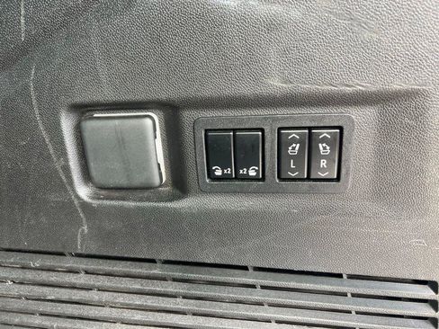 Used 2022 Chevrolet Tahoe RST w/ Luxury Package image 25