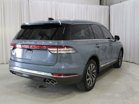 New 2026 Lincoln Aviator AWD image 23