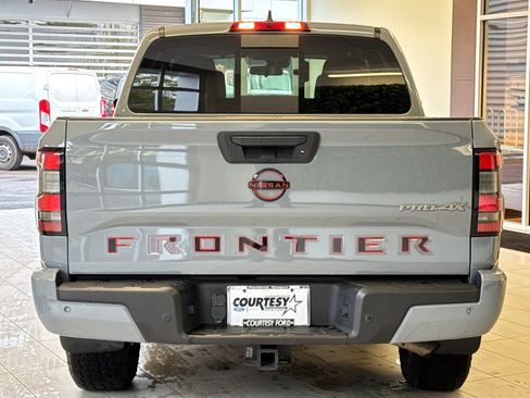 Used 2023 Nissan Frontier PRO-4X w/ Pro Convenience Package image 5