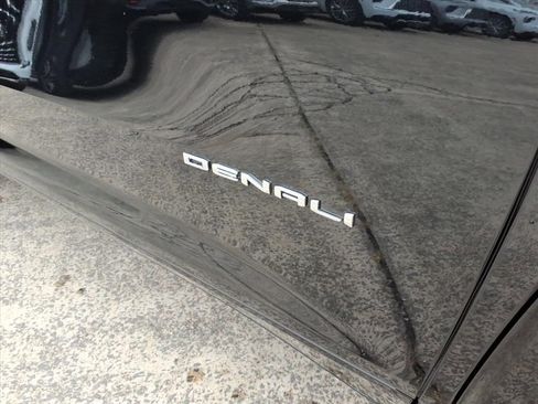 New 2026 GMC Acadia Denali image 10