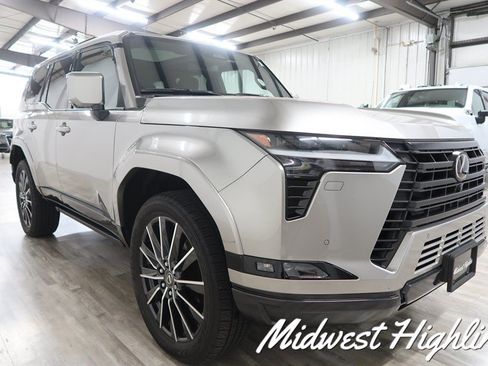 Used 2024 Lexus GX 550 w/ Accessory Package (2T) AWD/4WD image 23