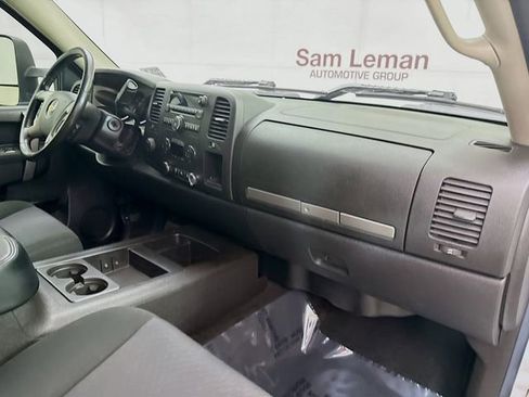 Used 2011 Chevrolet Silverado 2500 LT w/ Interior Plus Package image 27