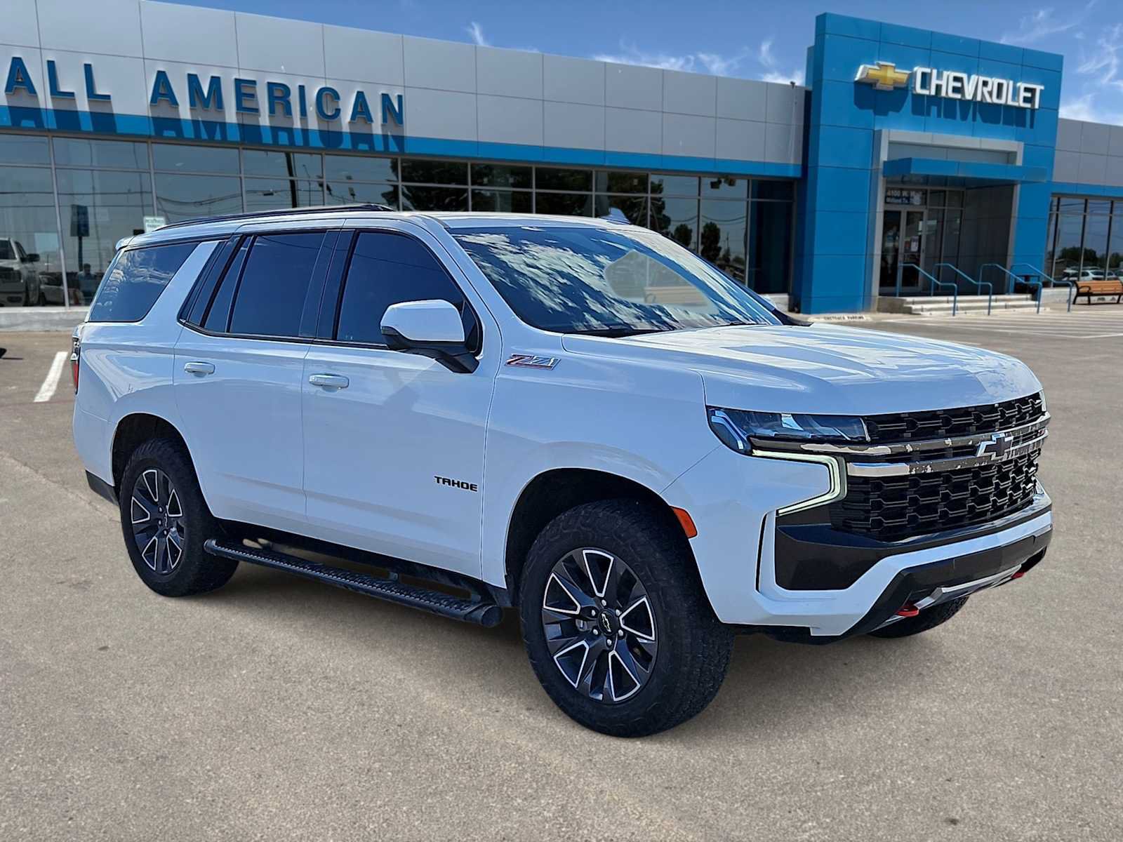 Used 2021 Chevrolet Tahoe Z71 w/ Z71 Off-Road Package AWD/4WD image 2